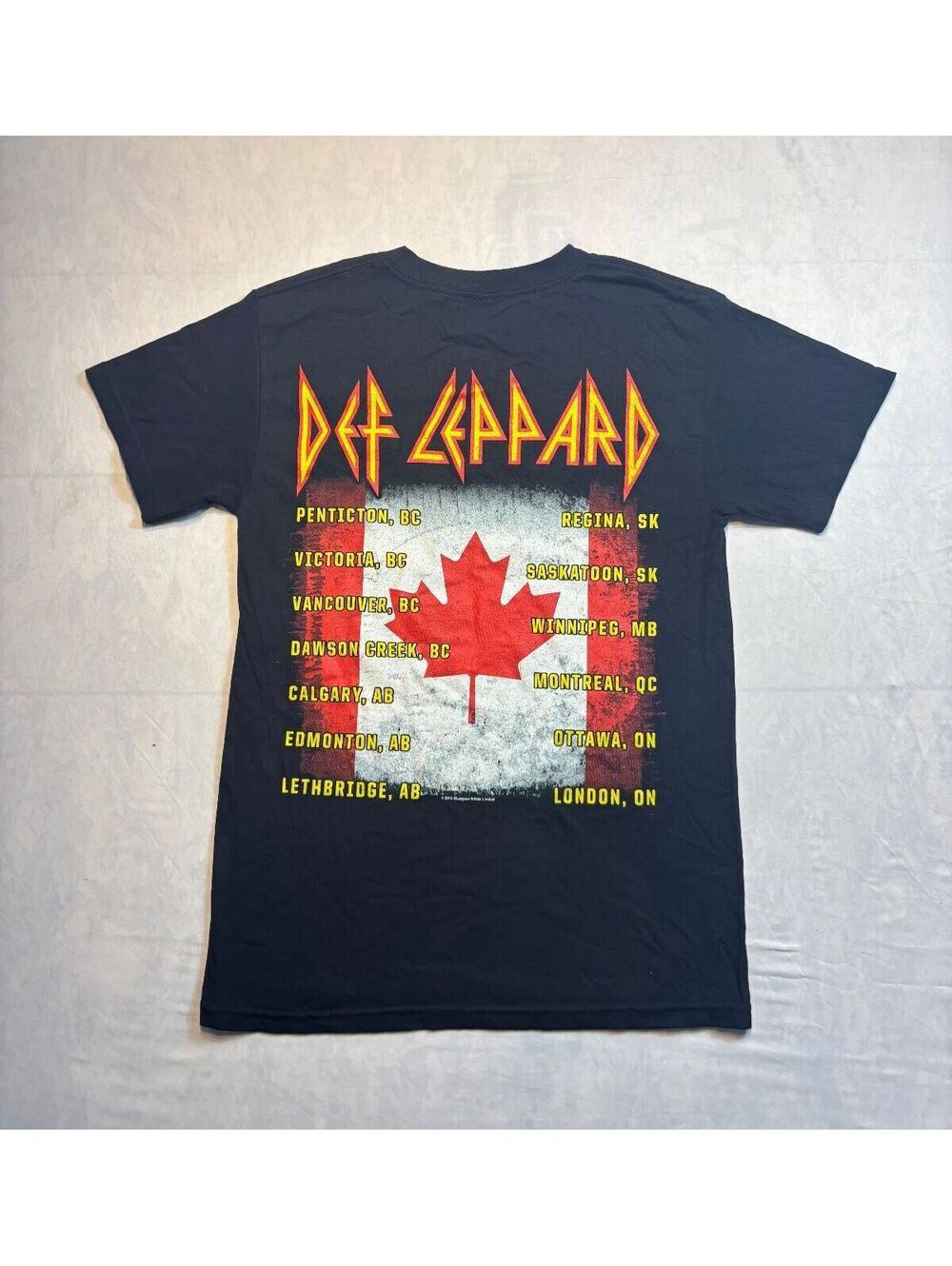 Def Leppard Tour 2015 Black Graphic T-Shirt Vintage Faded